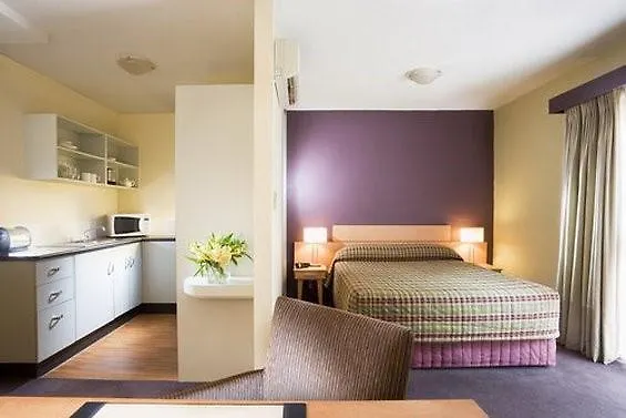Breakfree Adelaide Aparthotel